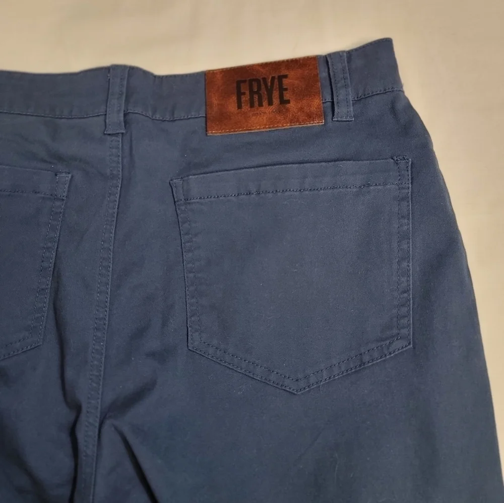 FRYE AND CO. Nightfall Navy Wide Leg Highrise Rough Hem Crop Jean Womens Size 10